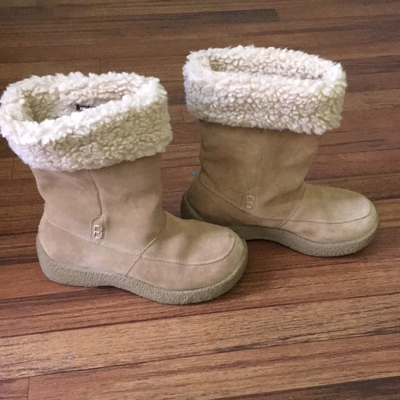 Tuesday lined warm winter short boots 🥾 - Picture 2 of 5